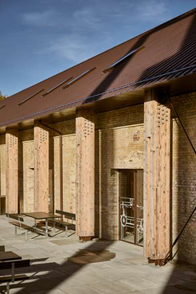 Altes Gebäude erhält eine neue „Hülle“ in Dalum Papierfabrik, Dalum Papirfabrik, Dalumvej 116, 5250 Odense, Dänemark